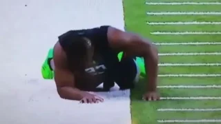 Chris Jones NFL Combine Dick Flew Out Video (WATCH 18+)