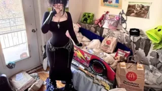 ImSkirby aka Skirby Dog Porno Video (WATCH 18+)